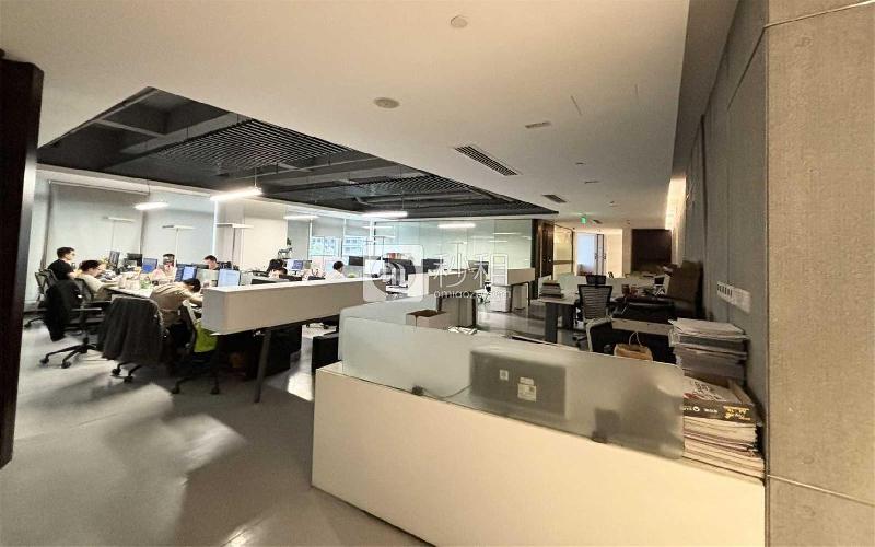 豪威科技大厦写字楼出租1379平米精装办公室130元/m².月