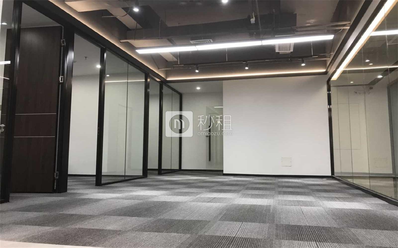 文峥鑫大厦写字楼出租238平米精装办公室65元/m².月