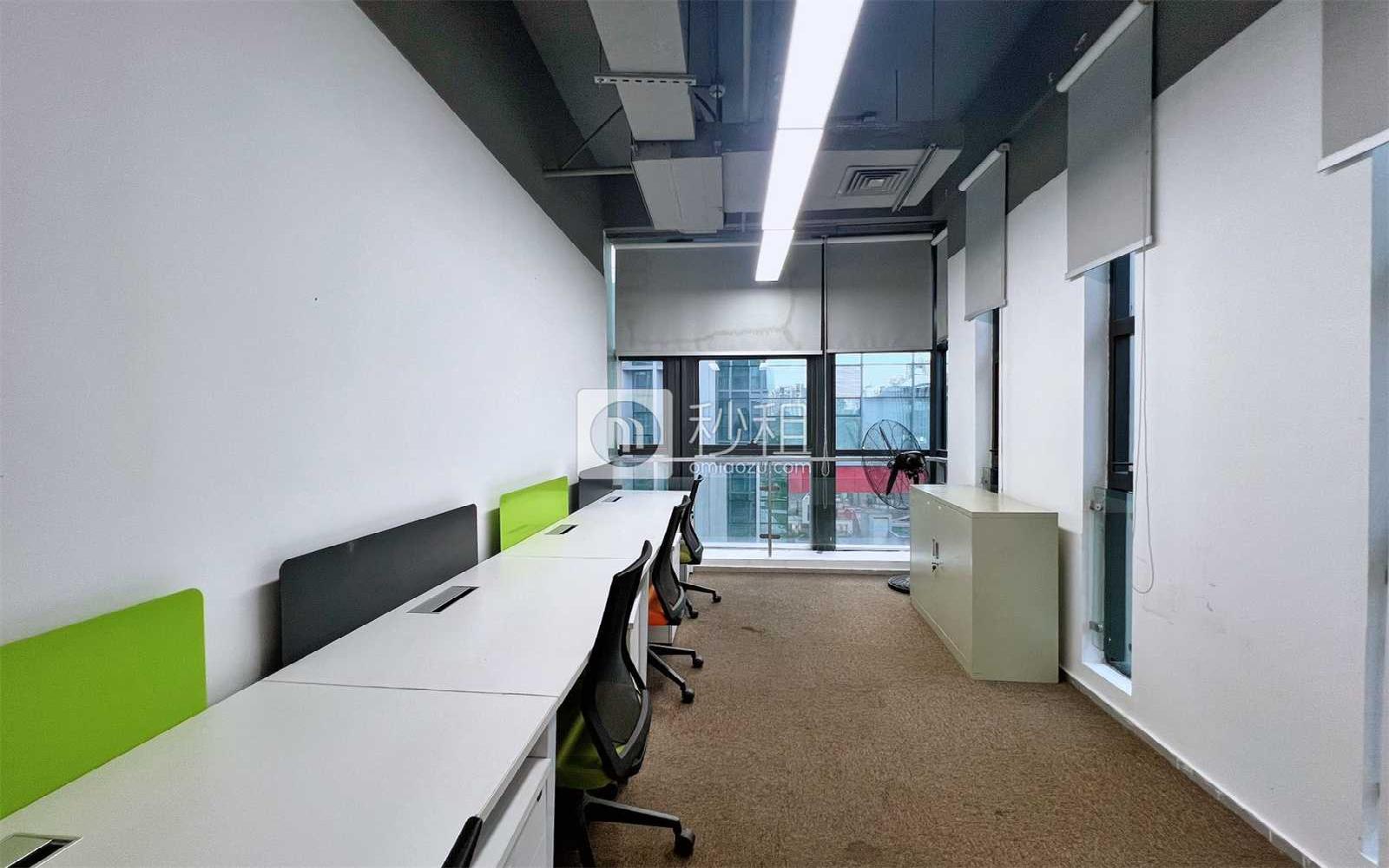 腾讯众创空间-软件产业基地写字楼出租55平米精装办公室10000元/月