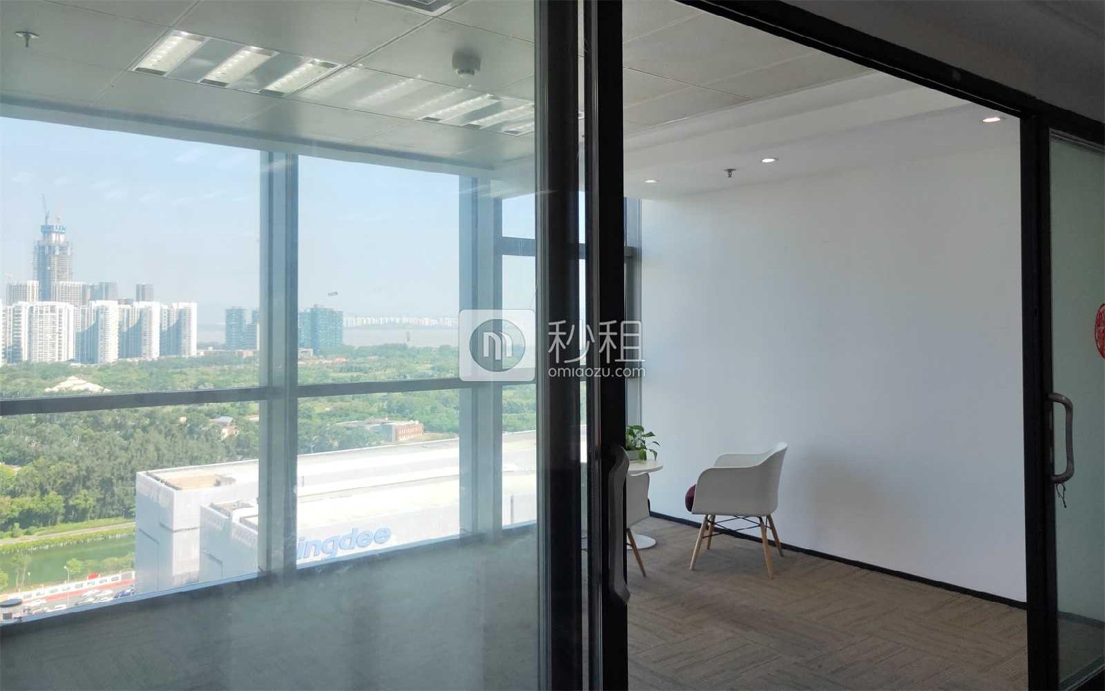 迈科龙大厦写字楼出租210平米精装办公室120元/m².月