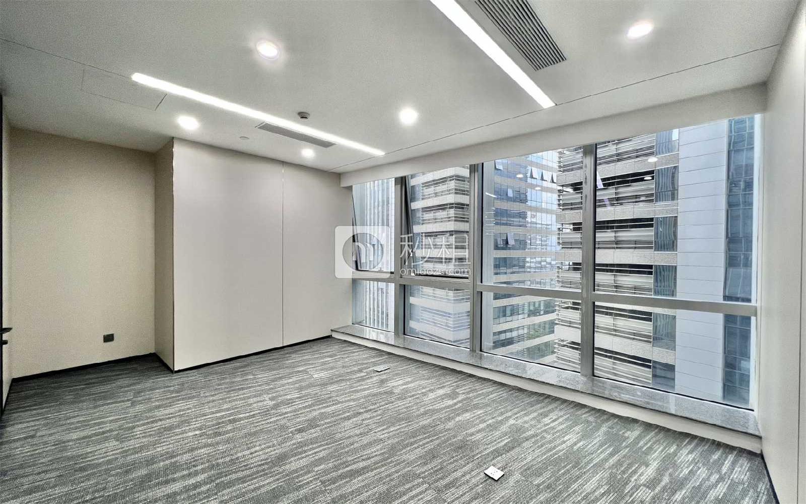 华润置地大厦写字楼出租645平米精装办公室118元/m².月