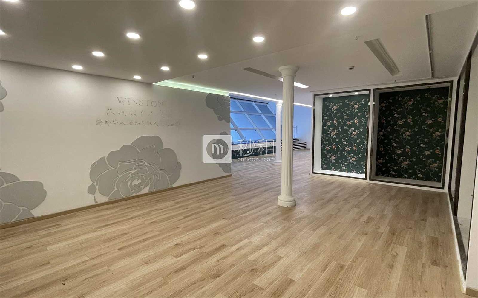 福年广场写字楼出租201平米精装办公室150元/m².月
