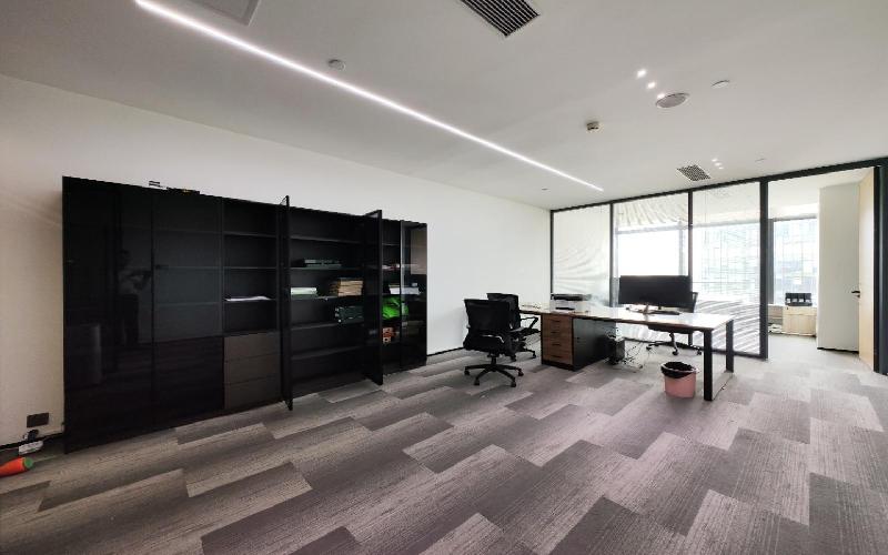 方大城写字楼出租130平米精装办公室78元/m².月