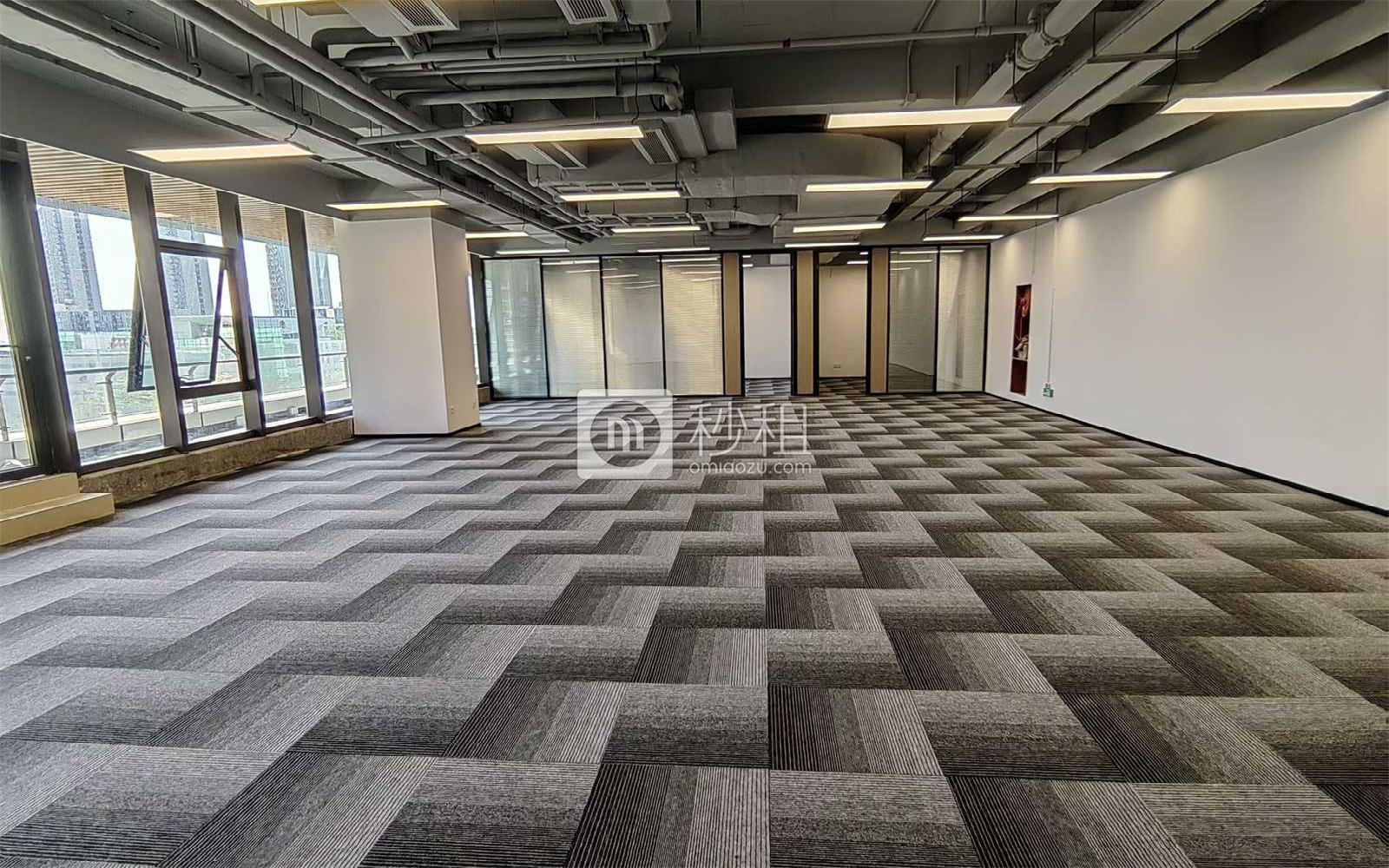 前海科兴科学园写字楼出租376.67平米精装办公室139元/m².月