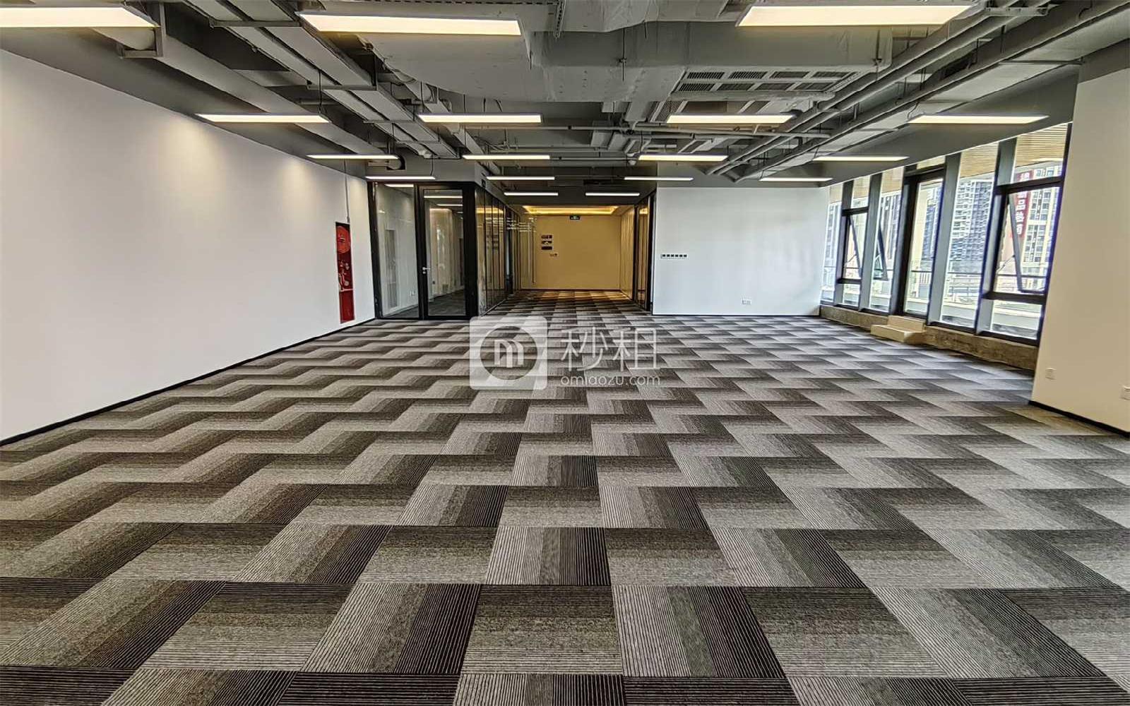 前海科兴科学园写字楼出租376.67平米精装办公室139元/m².月