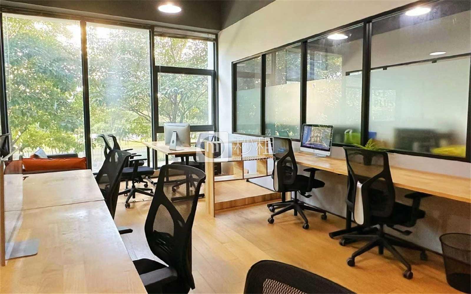 GPLUS空间际-安姆特大厦写字楼出租30平米精装办公室9000元/间.月
