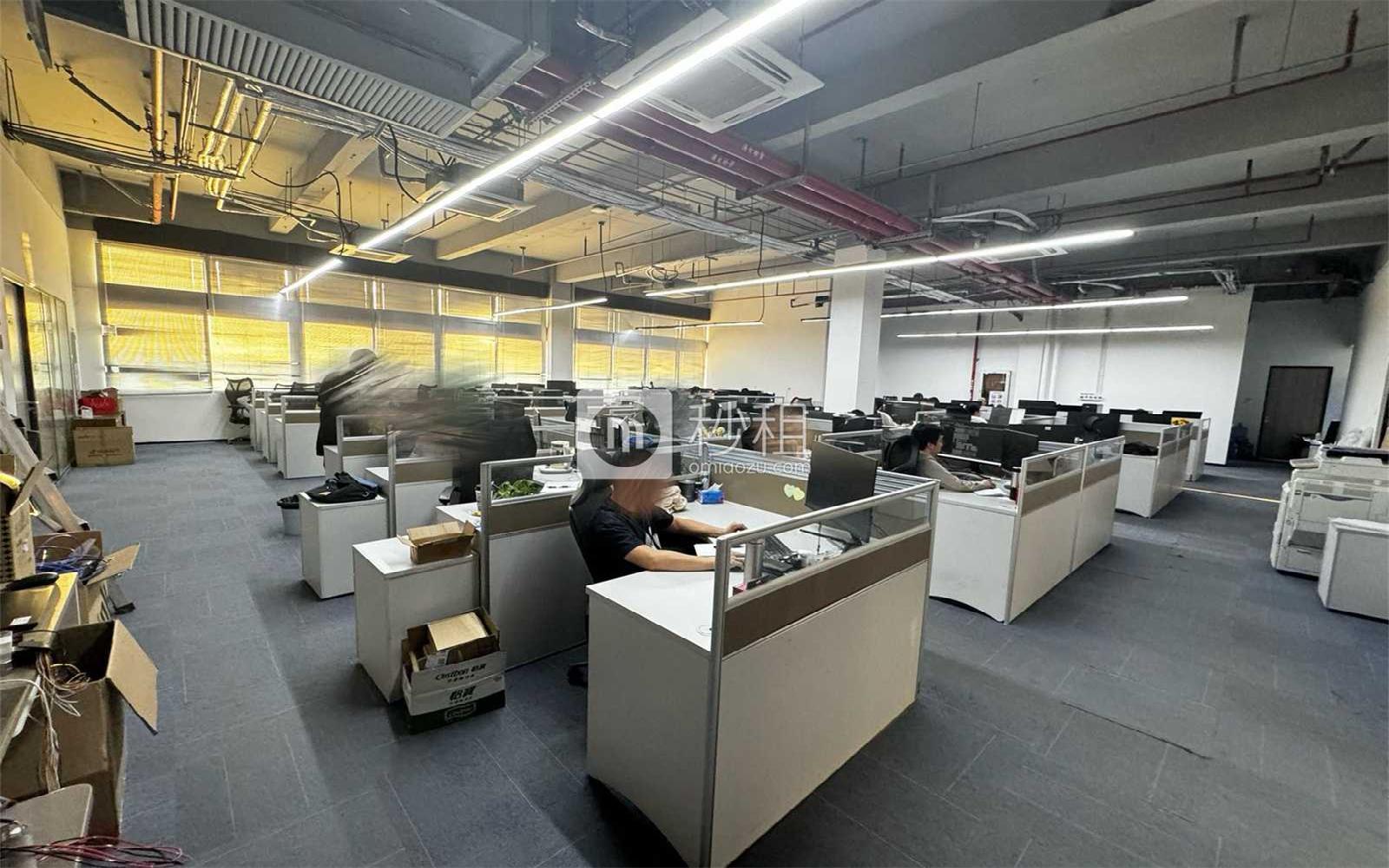 方直·前海国际文化中心写字楼出租1621平米精装办公室100元/m².月