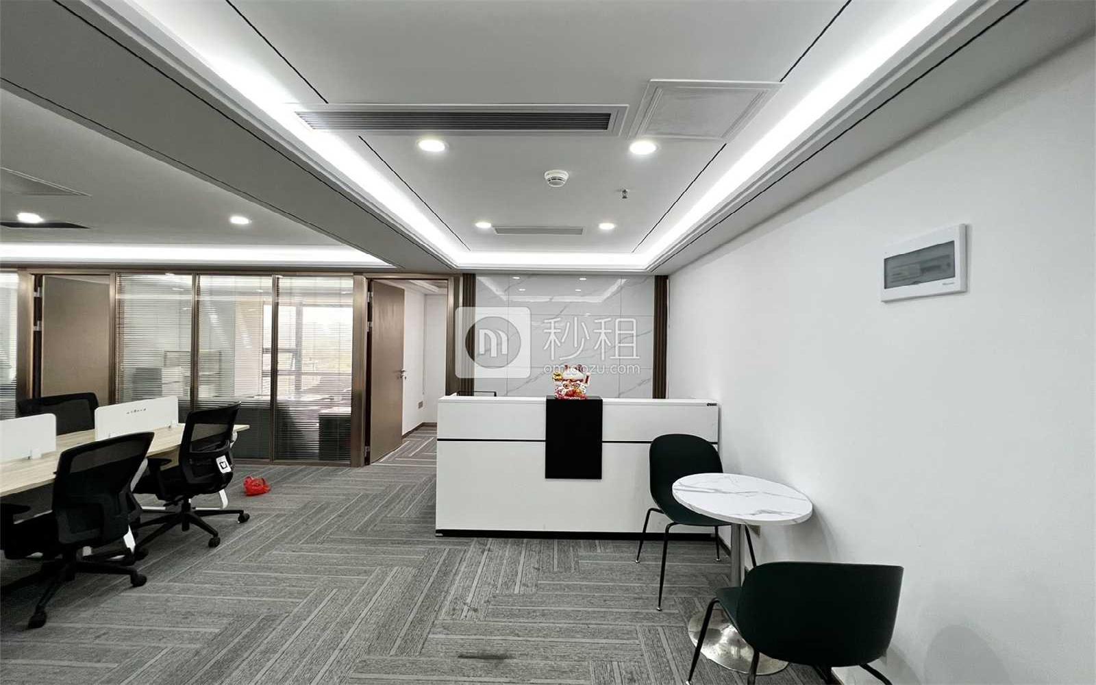 国贸大厦写字楼出租228平米精装办公室108元/m².月