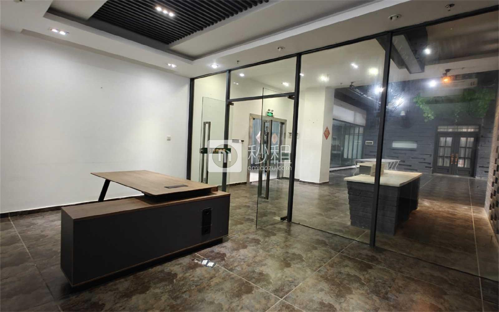 UTCP大学城创意园写字楼出租265平米简装办公室76元/m².月