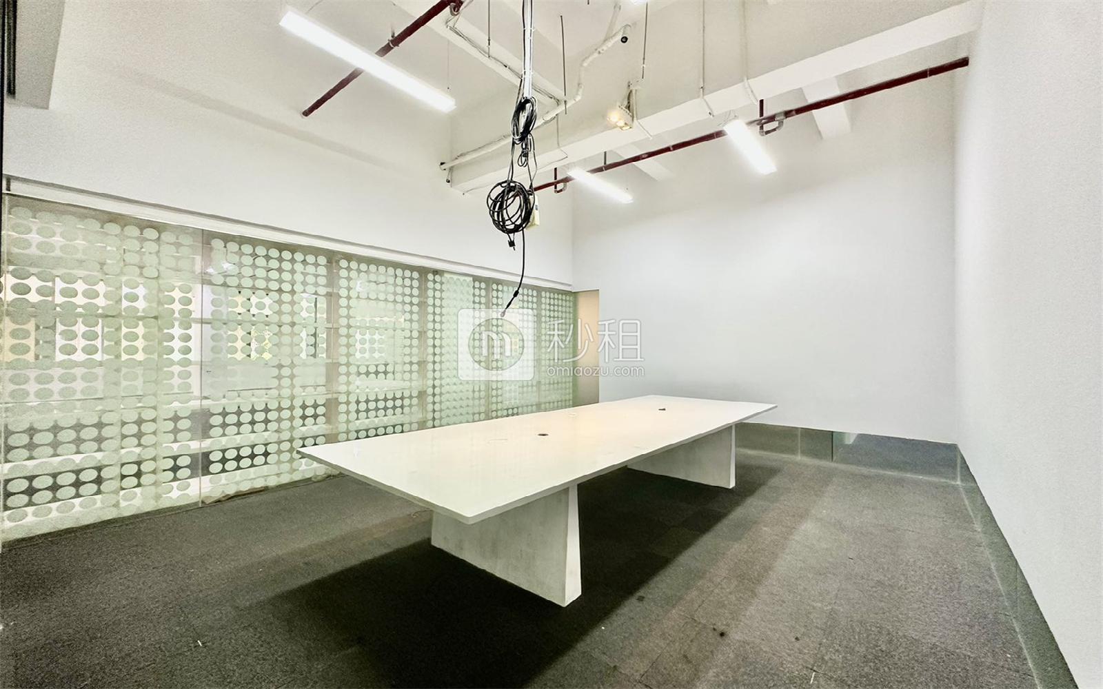 美林大厦写字楼出租436平米简装办公室118元/m².月