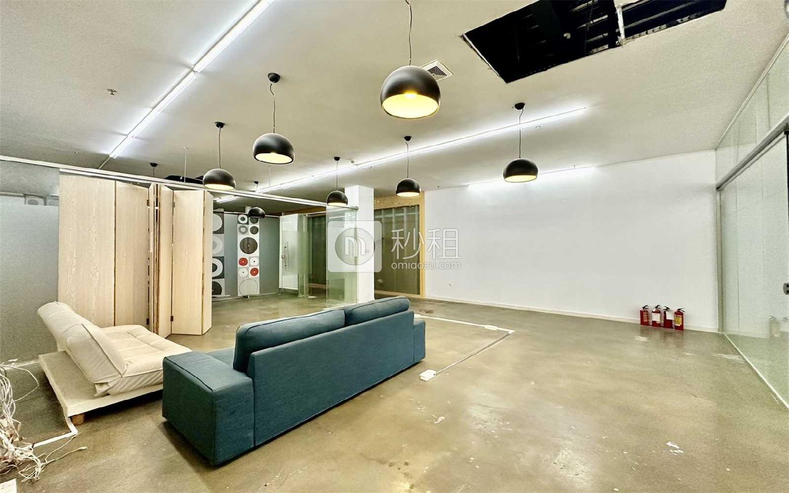 美林大厦写字楼出租270平米简装办公室98元/m².月