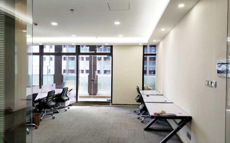 网众创客孵化基地-神舟百瑞达大厦写字楼出租138平米精装办公室73元/m².月
