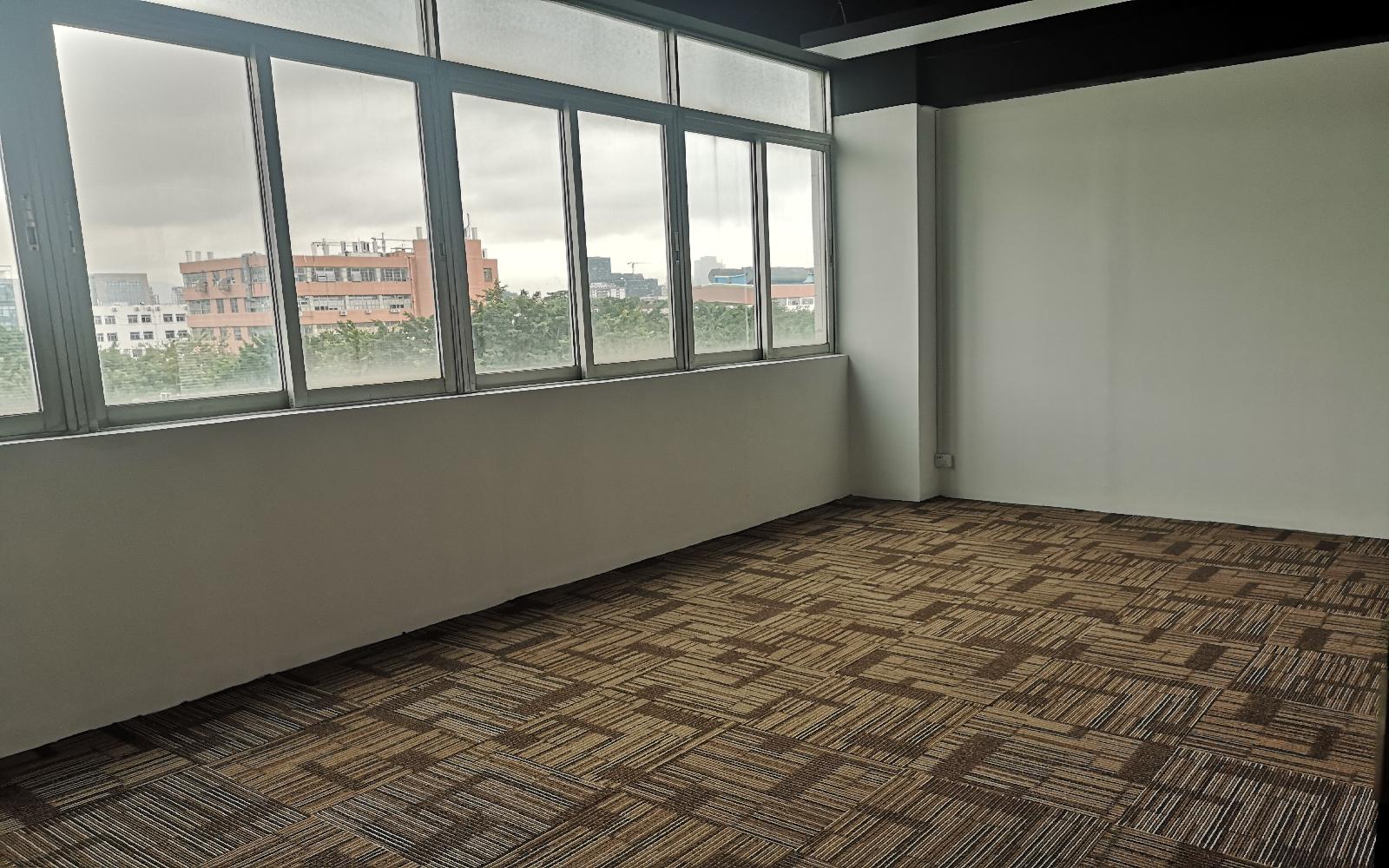 意中利科技园写字楼出租285平米精装办公室55元/m².月