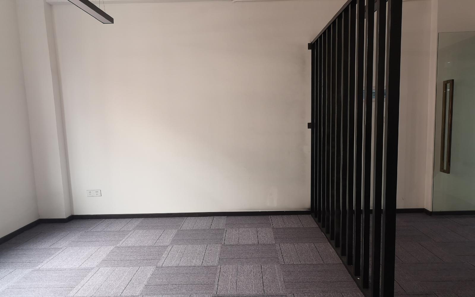 聚创金谷文化创意园写字楼出租65平米精装办公室70元/m².月