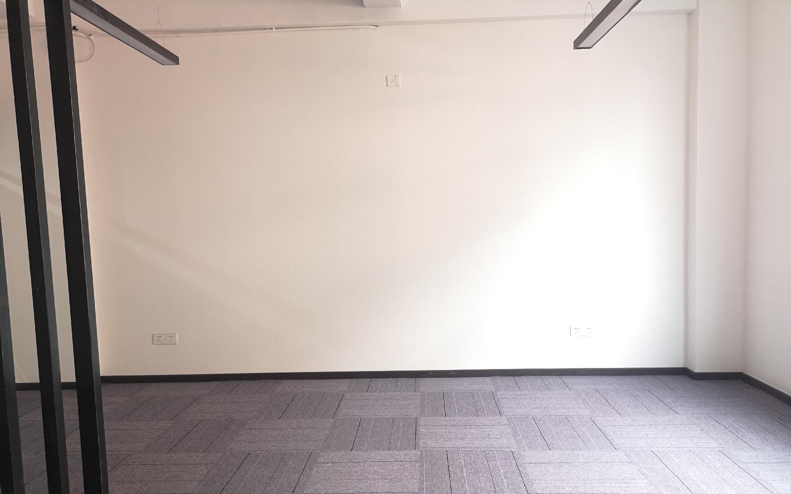 聚创金谷文化创意园写字楼出租95平米精装办公室70元/m².月