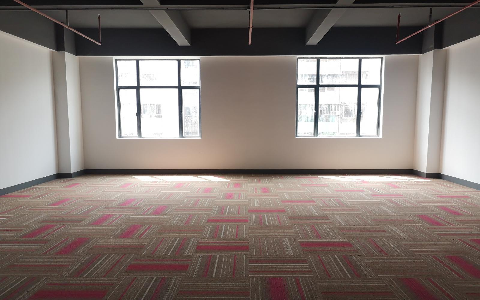 聚创金谷文化创意园写字楼出租240平米精装办公室70元/m².月