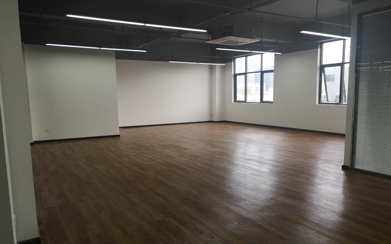 集悦城桃源智谷写字楼出租236平米豪装办公室89元/m².月