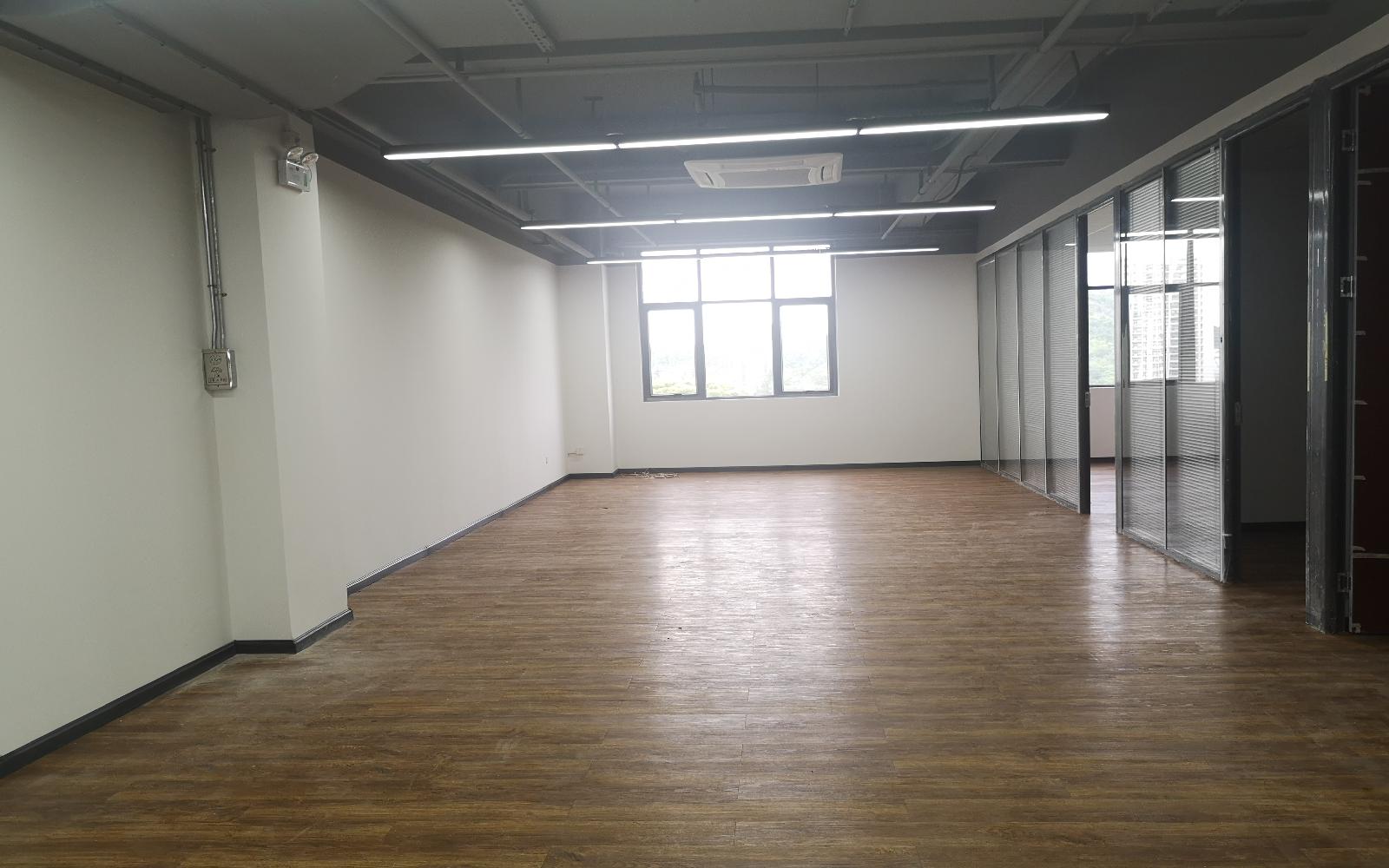 集悦城桃源智谷写字楼出租196平米精装办公室89元/m².月