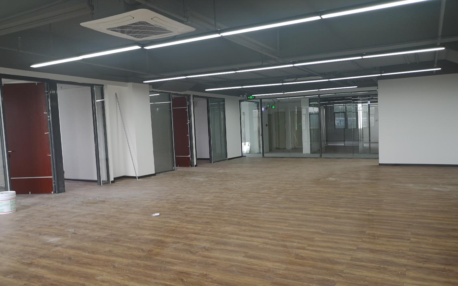 集悦城桃源智谷写字楼出租288平米精装办公室89元/m².月