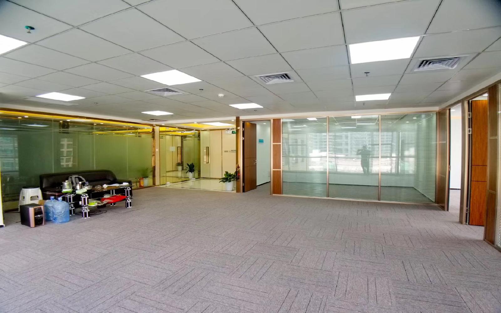 深圳国际创新中心（福田科技广场）写字楼出租328平米豪装办公室98元/m².月