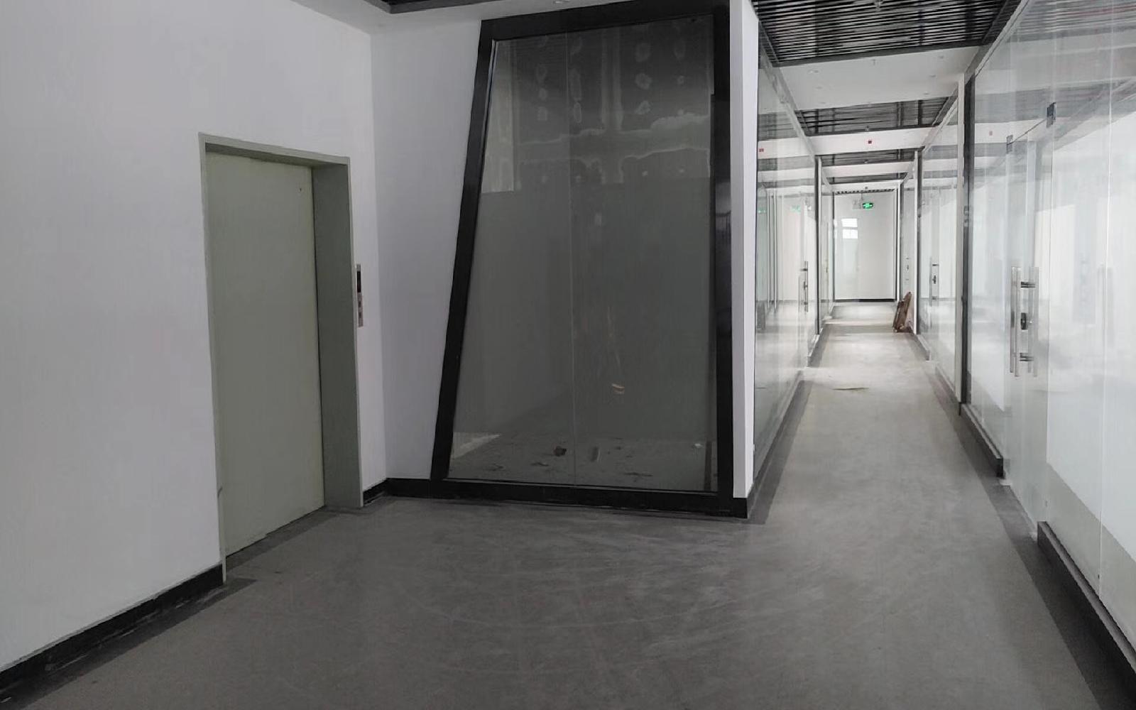  新动力创客园写字楼出租1460平米简装办公室45元/m².月