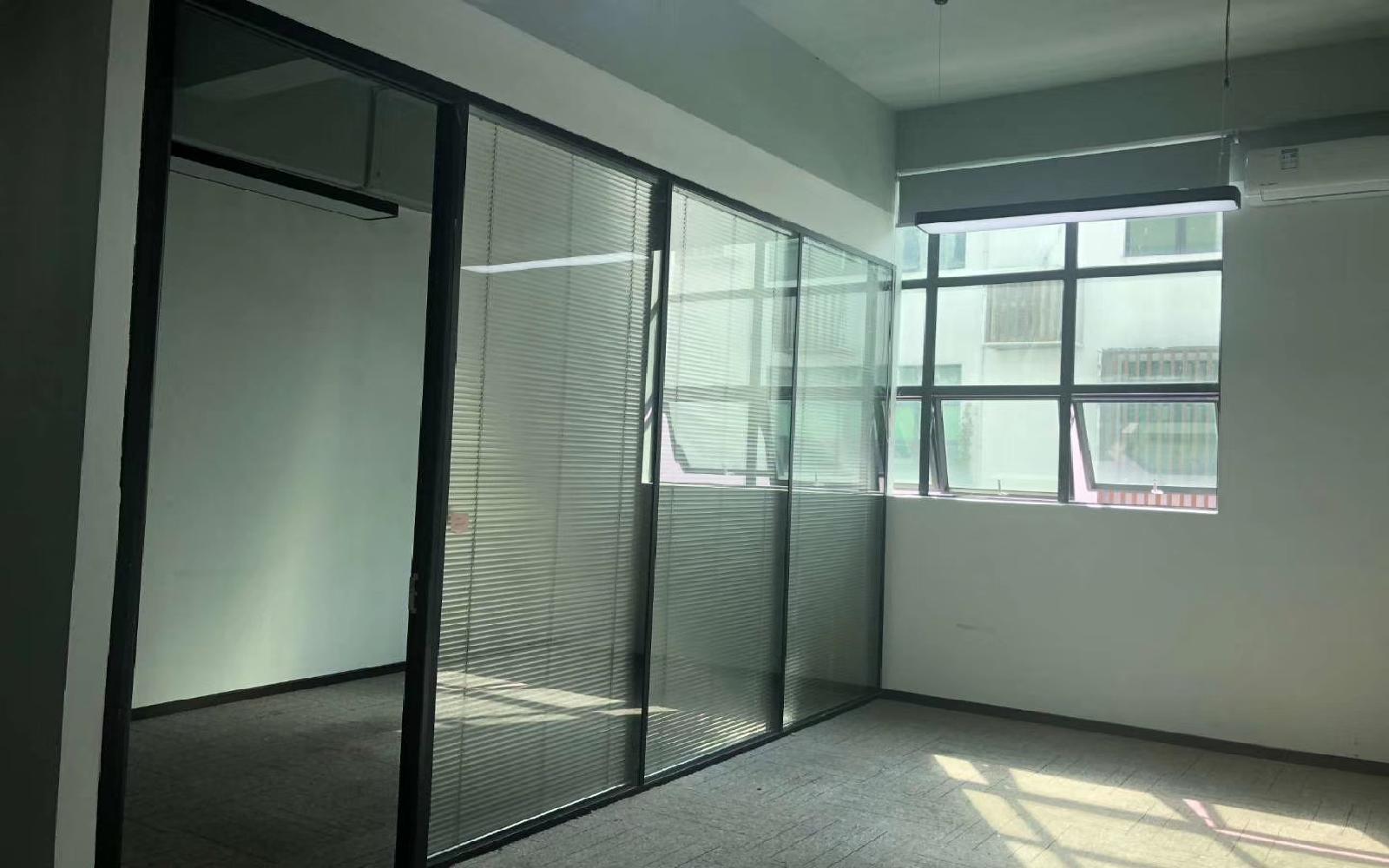 云谷创新产业园（二期）写字楼出租73平米精装办公室79元/m².月