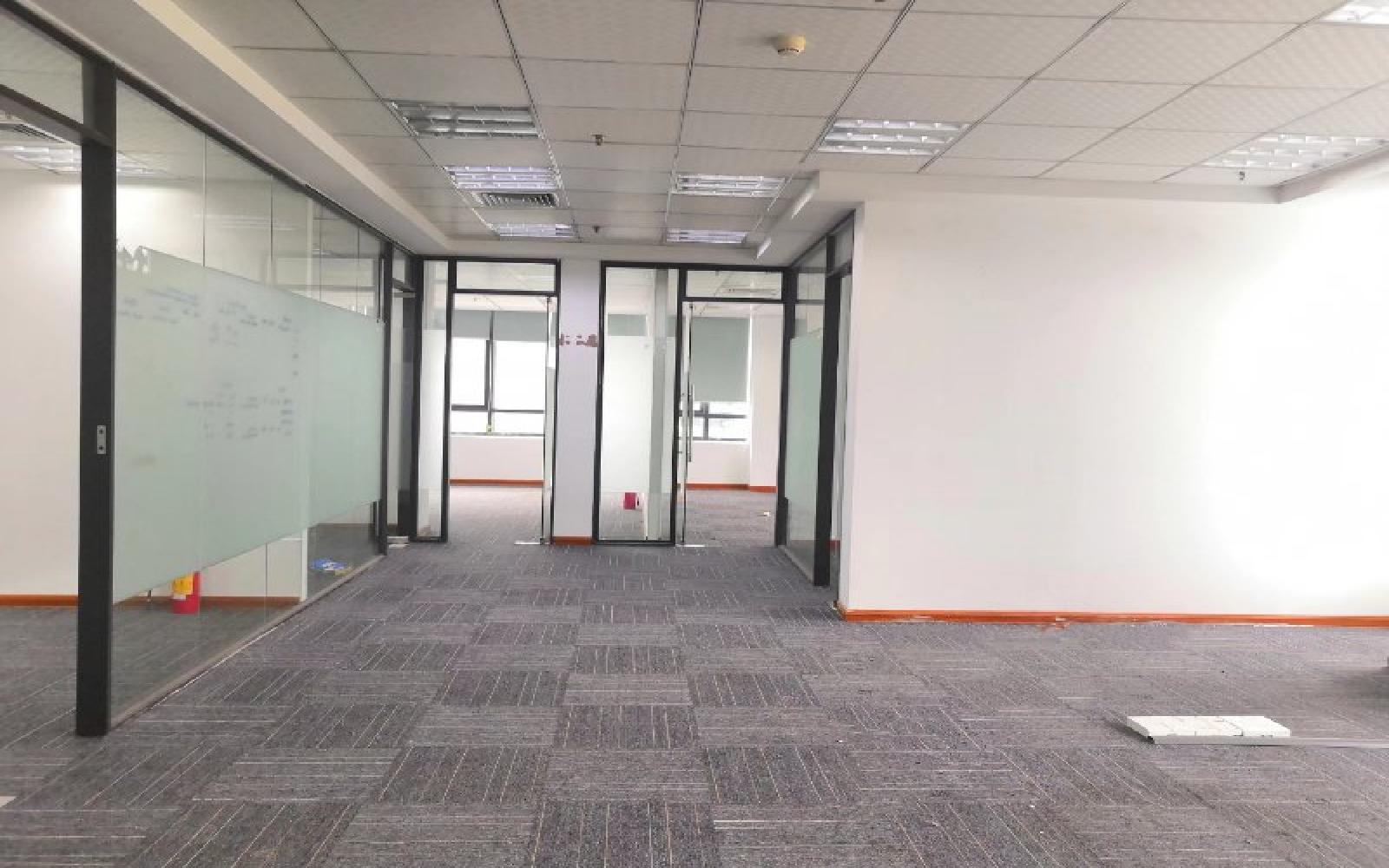 东方科技大厦写字楼出租462平米精装办公室95元/m².月