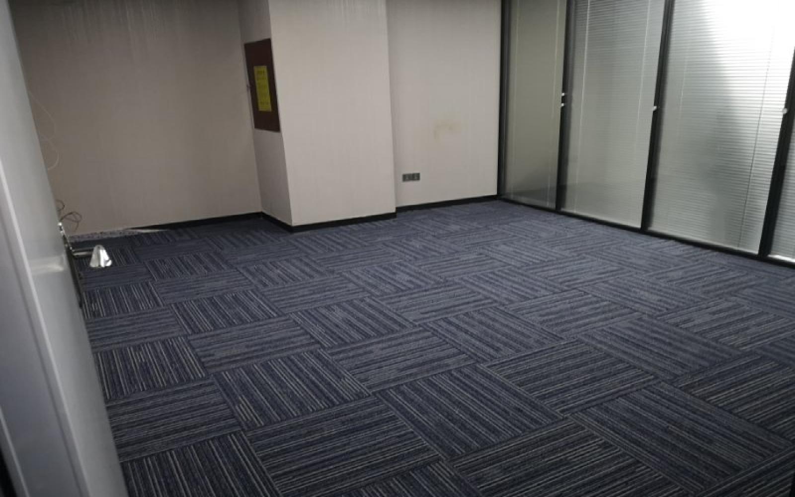 彩虹科技大厦写字楼出租634平米精装办公室62元/m².月