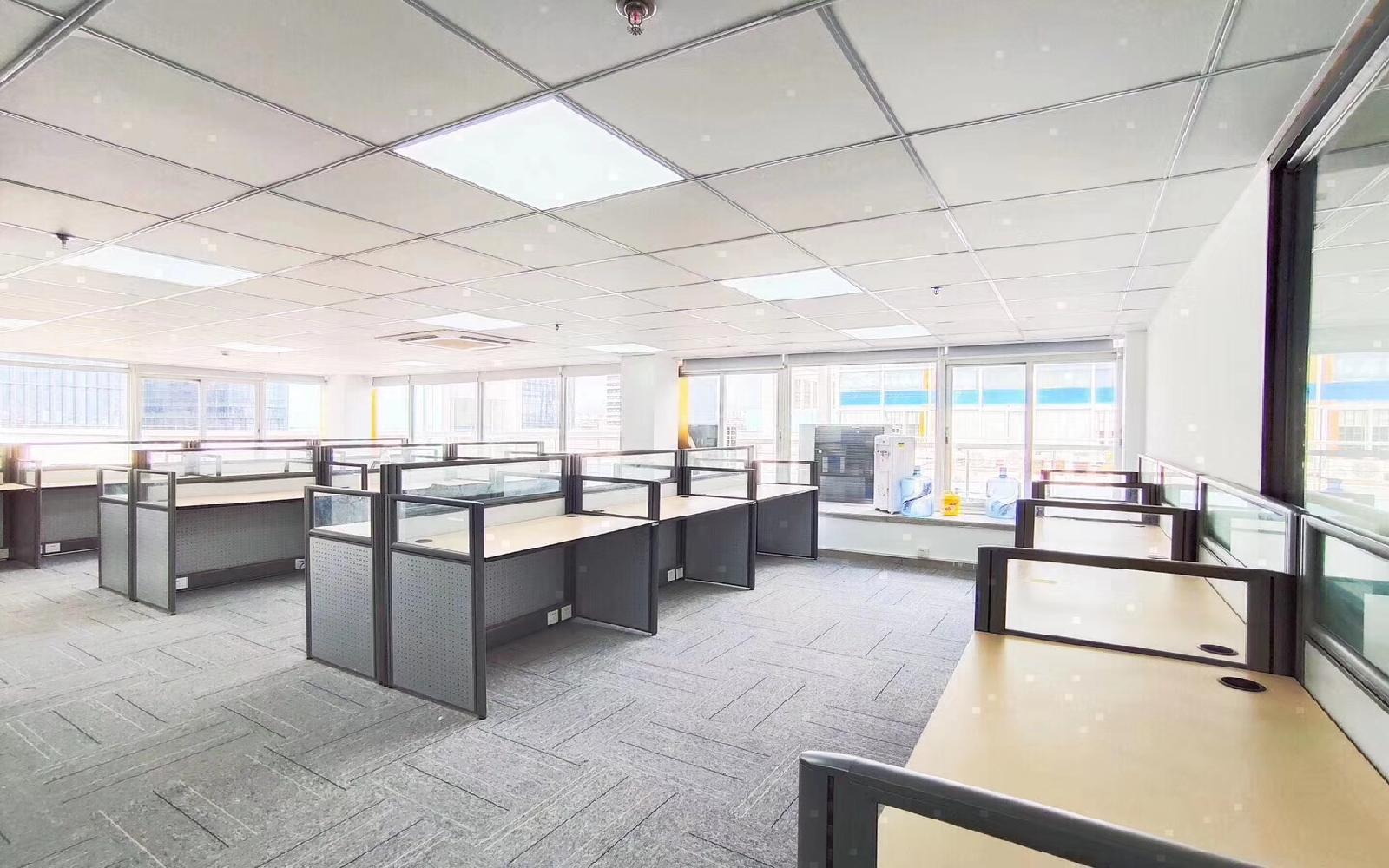 深圳科技工业园生产力大楼写字楼出租239平米精装办公室69元/m².月