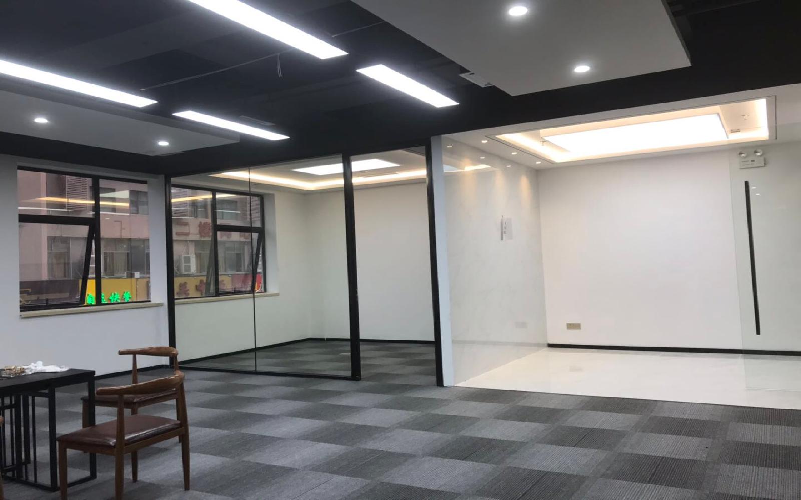文峥鑫大厦写字楼出租206平米精装办公室78元/m².月