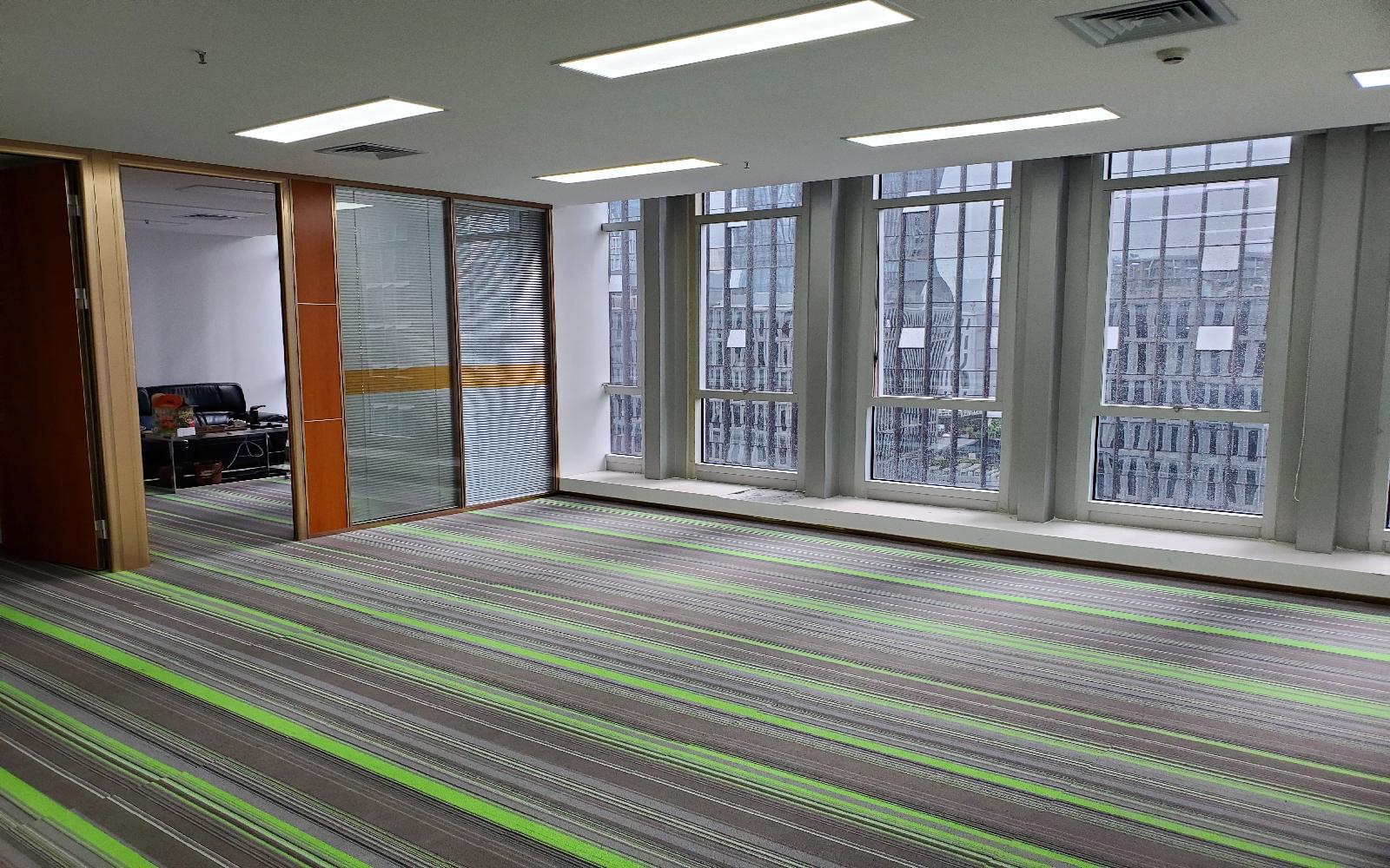软件产业基地写字楼出租256平米精装办公室110元/m².月