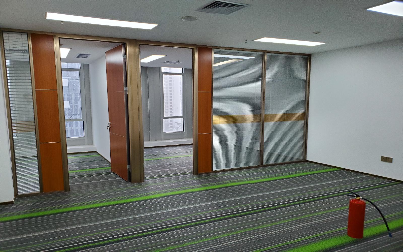 软件产业基地写字楼出租128平米精装办公室110元/m².月