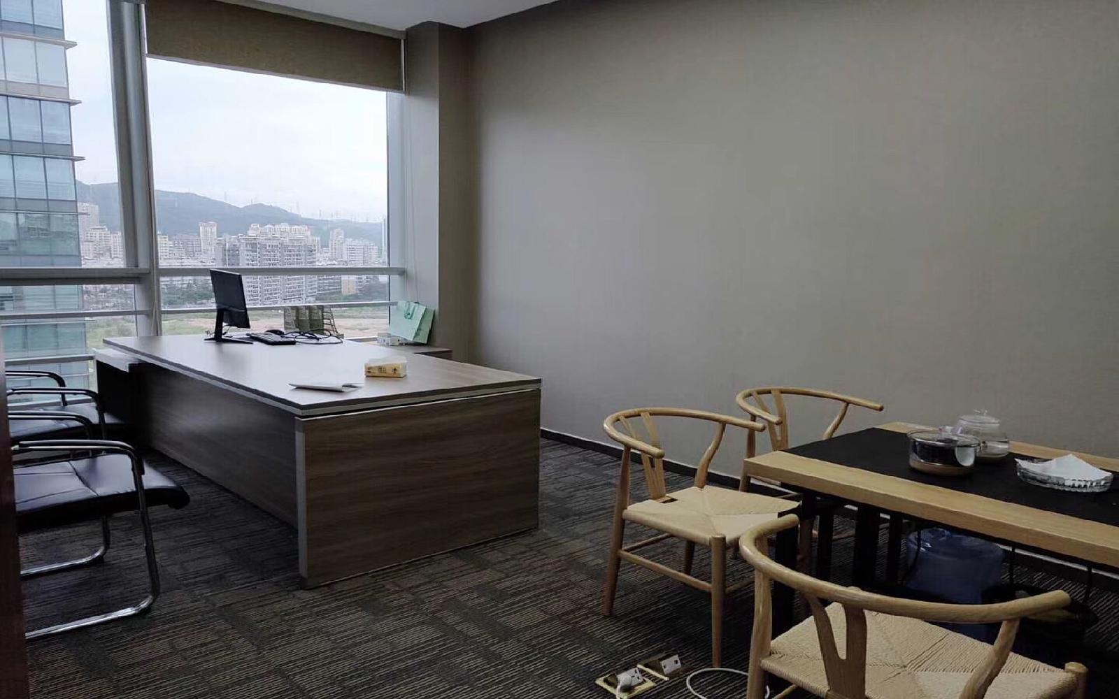 星河WORLD（二期）写字楼出租360平米精装办公室128元/m².月