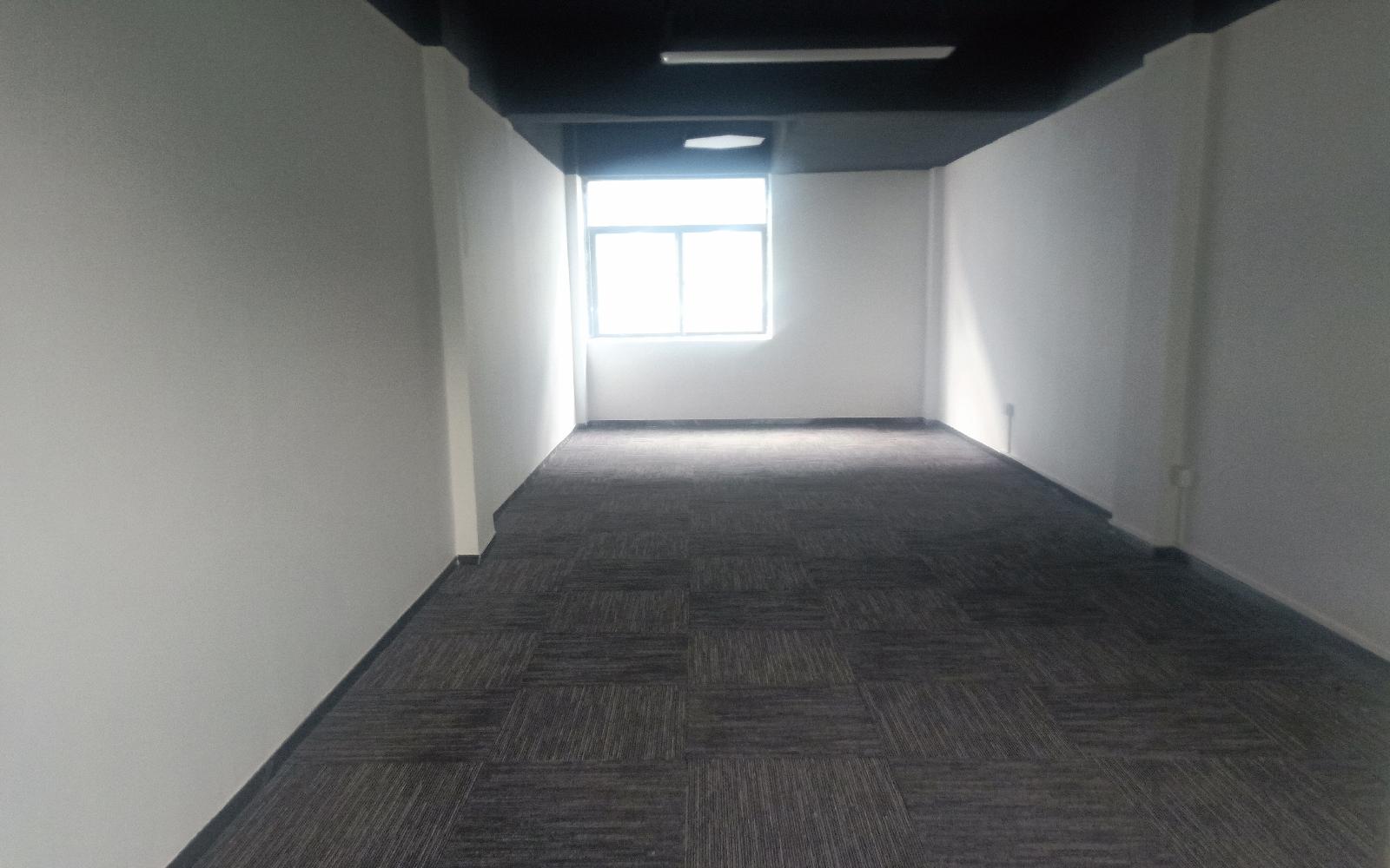 中宝通创意园写字楼出租60平米精装办公室58元/m².月