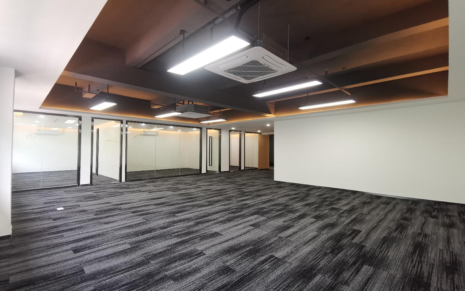 宗泰文化创意产业园写字楼出租276平米精装办公室65元/m².月