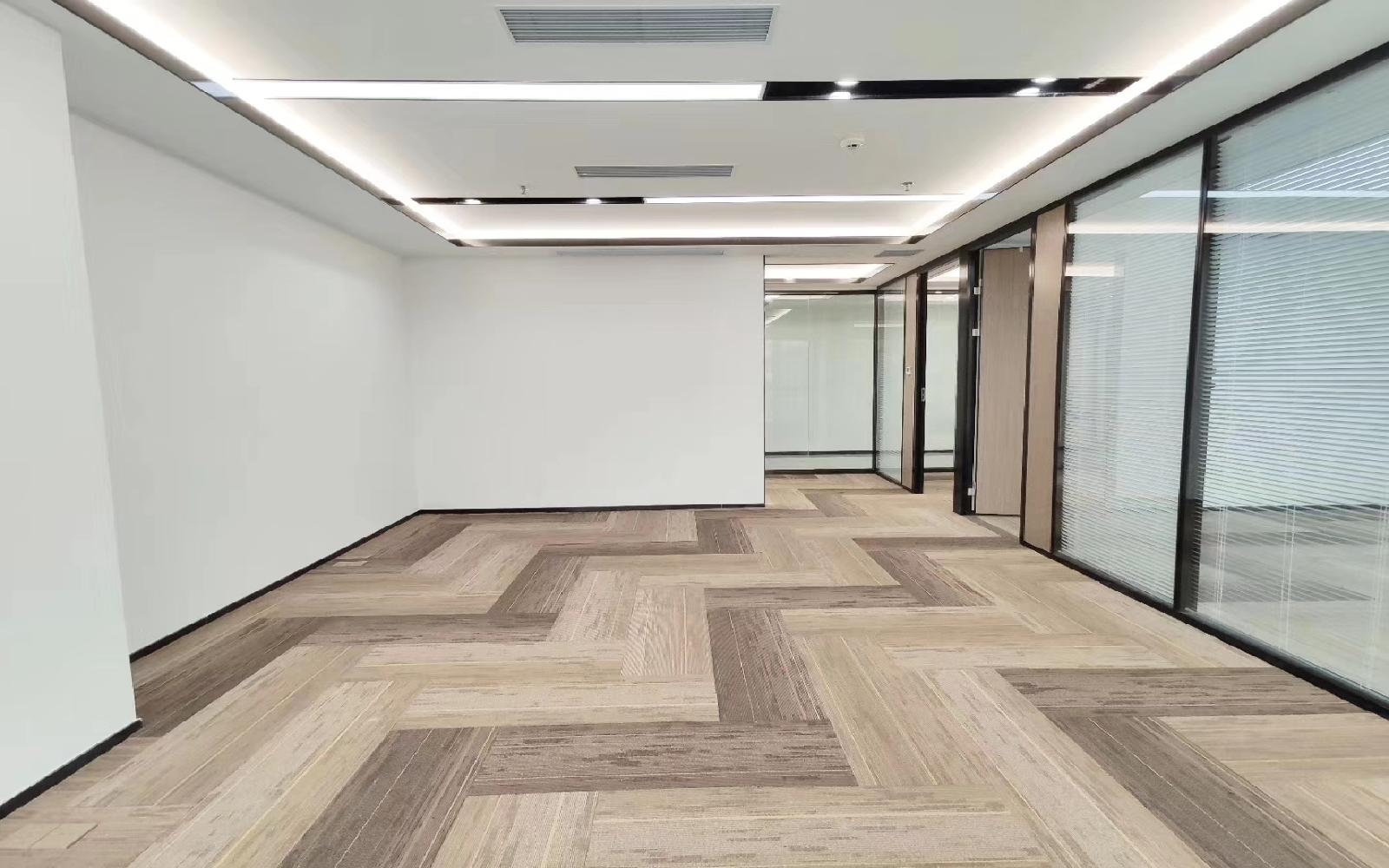 创富港-海外联谊大厦写字楼出租123平米精装办公室118元/m².月