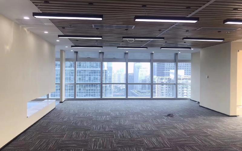 新世界中心寫字樓出租455平米精裝辦公室108元/m2.月