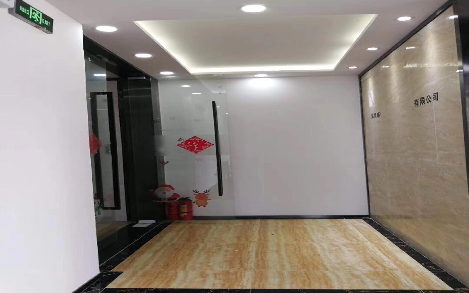 南山智园写字楼出租627平米精装办公室130元/m².月