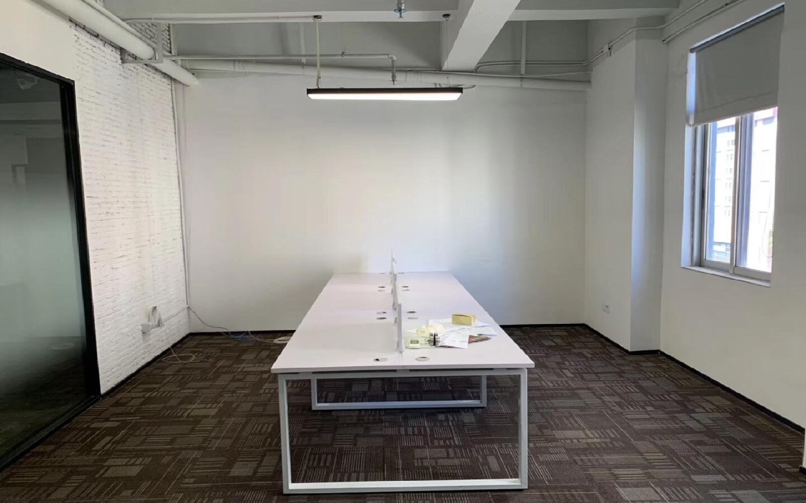 蚂蚁邦创业加速中心写字楼出租89平米精装办公室85元/m².月