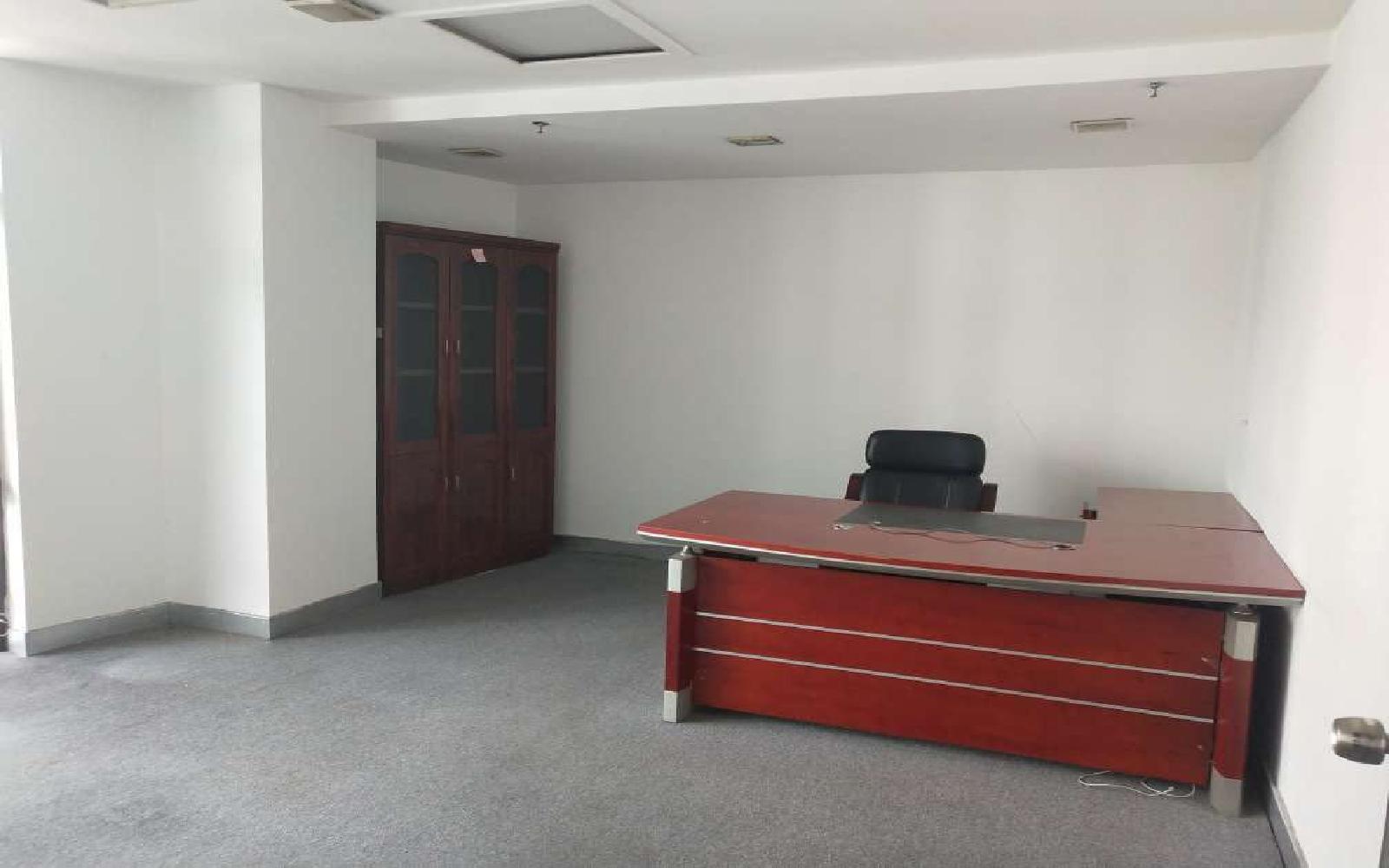 同方信息港写字楼出租1237平米精装办公室132元/m².月