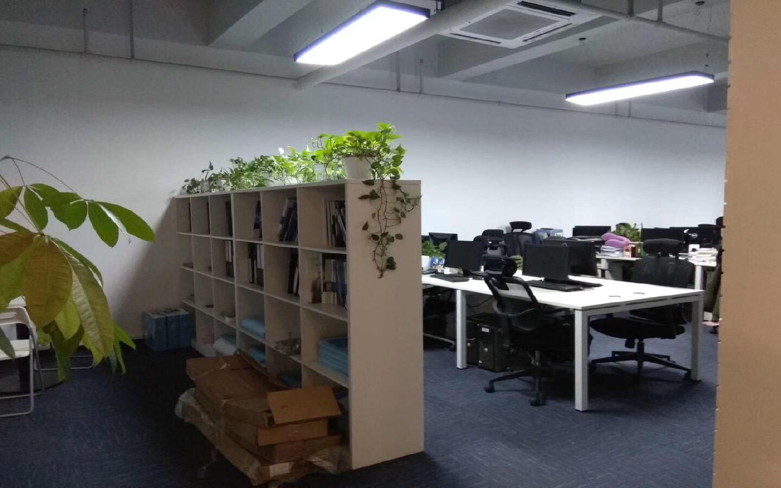 蚂蚁邦创业加速中心写字楼出租572平米精装办公室90元/m².月