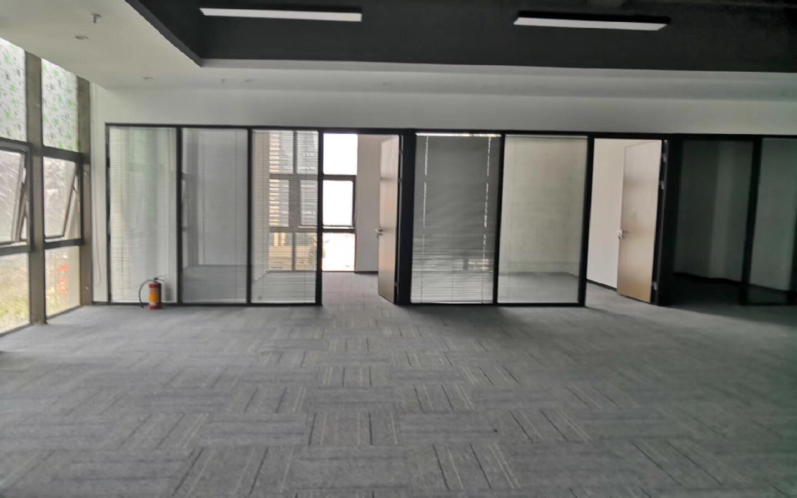 闽泰大厦写字楼出租298平米精装办公室60元/m².月