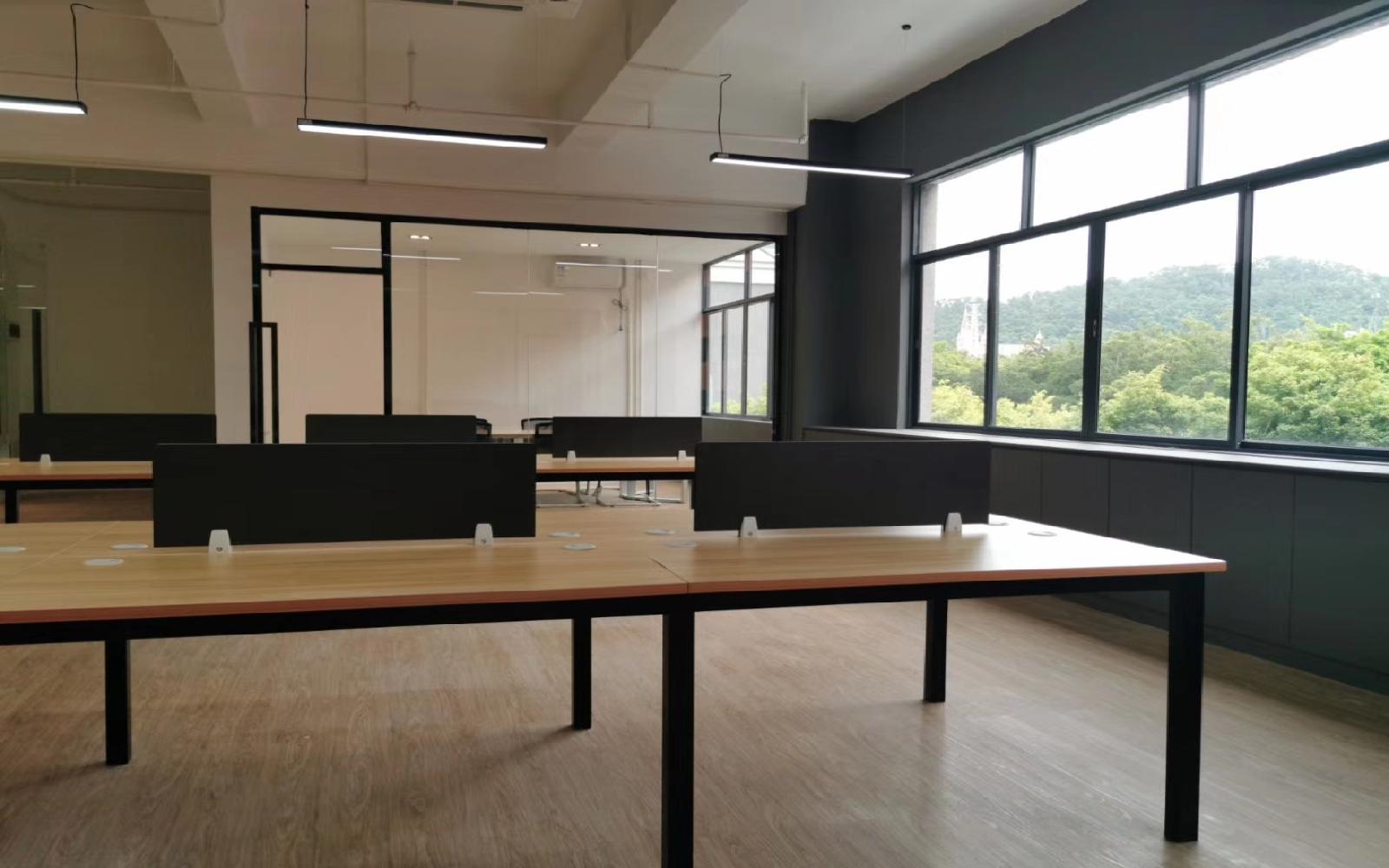 众里创新社区-洪浪北写字楼出租214平米精装办公室60元/m².月