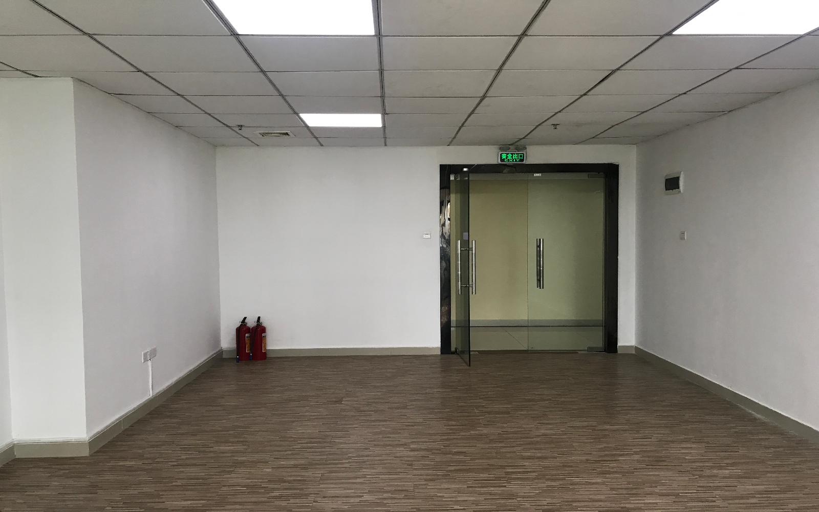 东明大厦写字楼出租80平米精装办公室94元/m².月