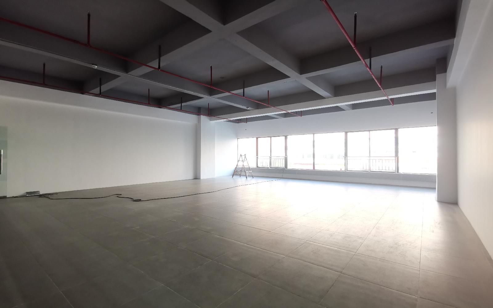 华盛辉商业大厦写字楼出租190平米简装办公室70元/m².月