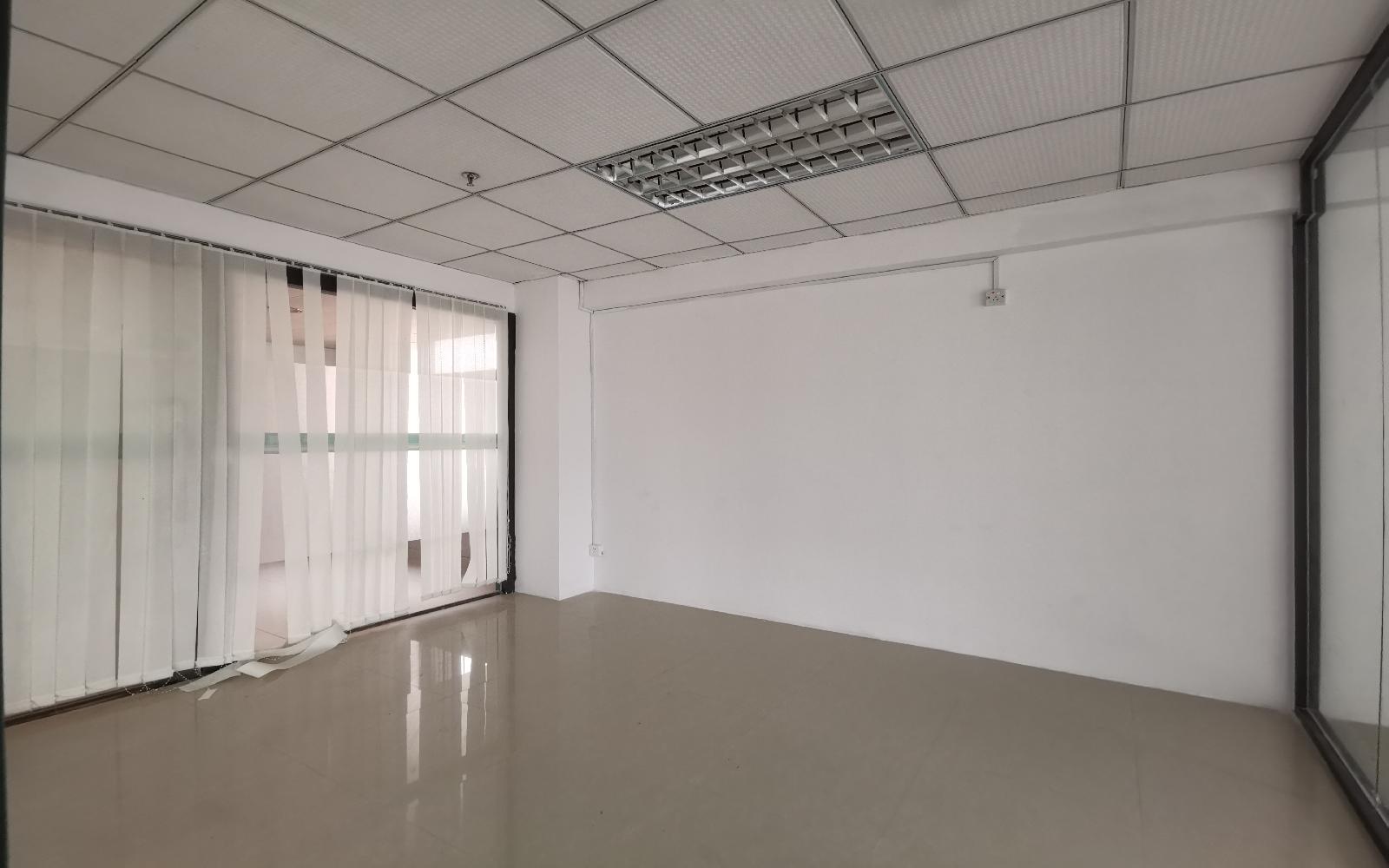 华盛辉综合楼写字楼出租161平米精装办公室55元/m².月