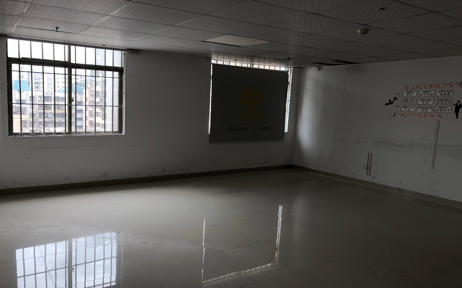 一格商务中心写字楼出租84平米精装办公室67元/m².月