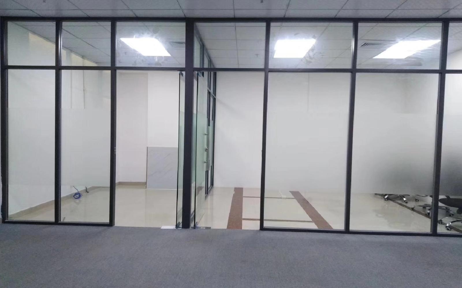 政商中心写字楼出租100平米精装办公室73元/m².月