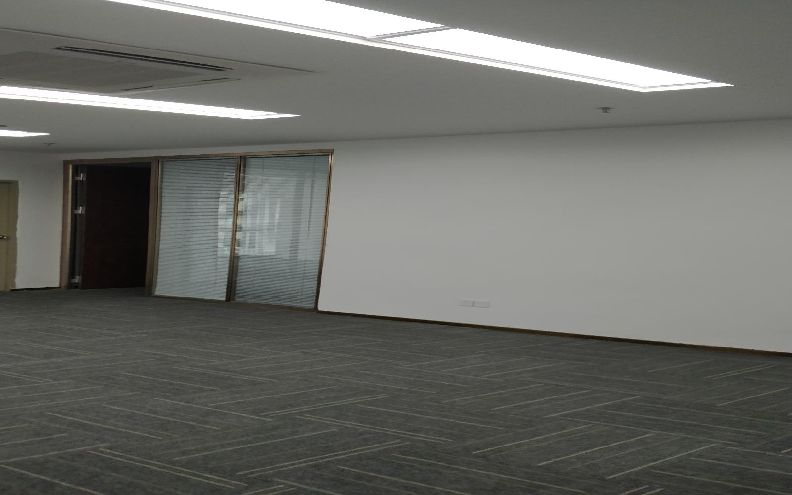 创新科技广场（一期）写字楼出租198平米豪装办公室128元/m².月