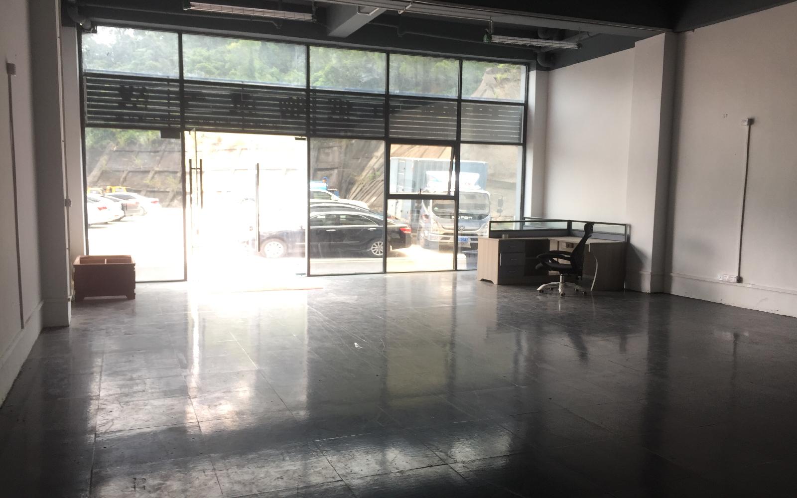 龙景科技园写字楼出租238平米精装办公室62元/m².月